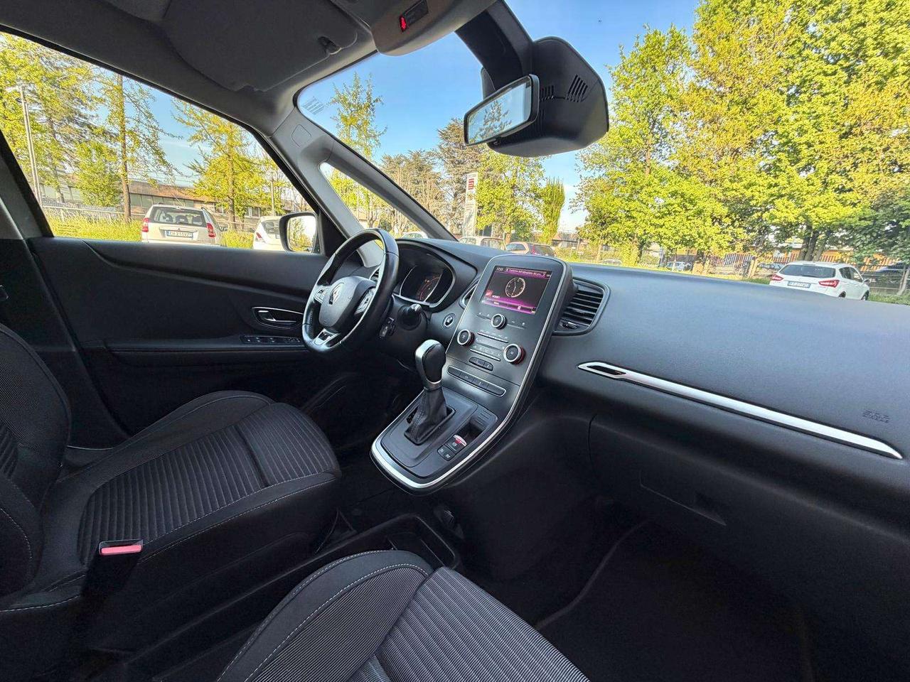 Renault Grand Scenic 7 POSTI