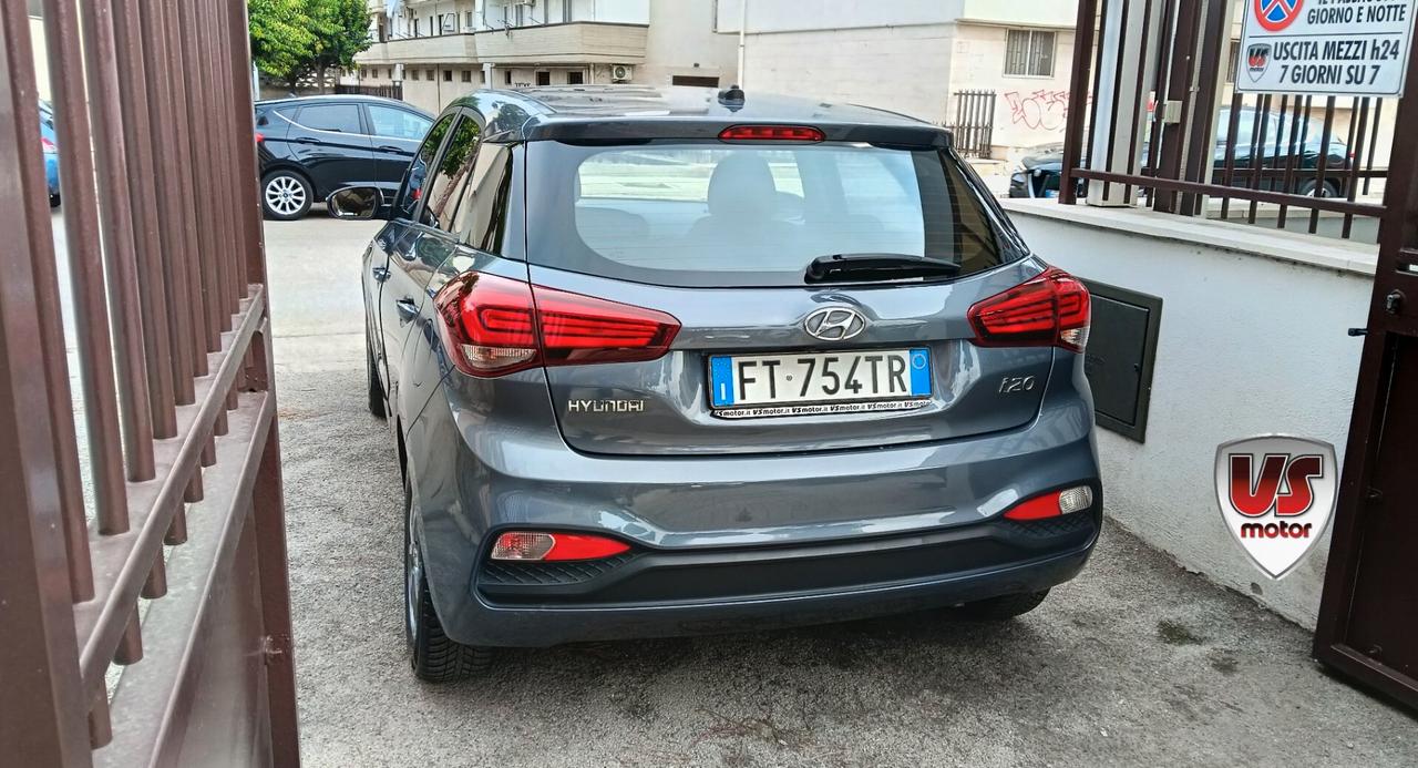 HYUNDAI I20 1200 BENZ -PREZZO PROMO!
