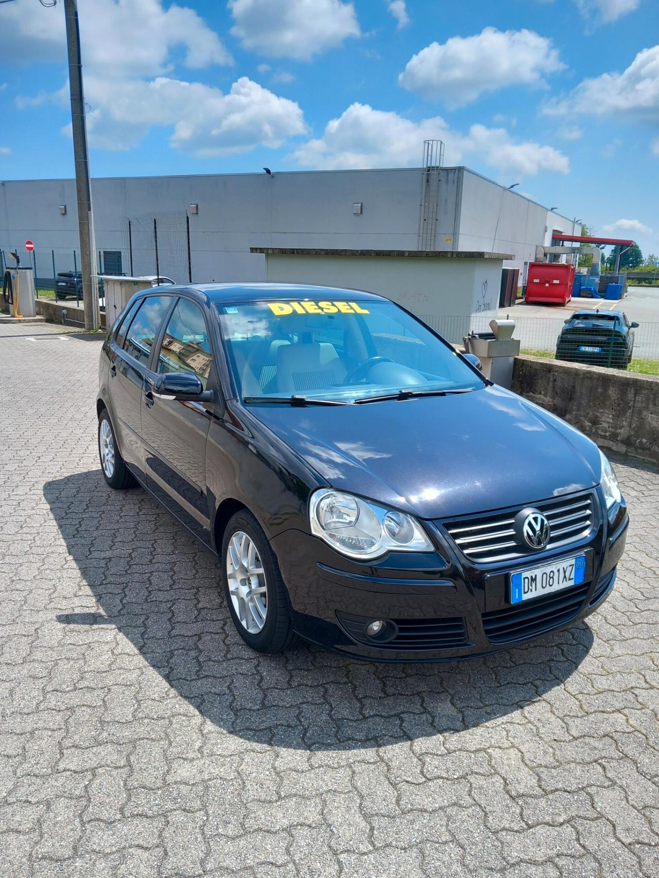 Volkswagen Polo 1.4/80CV TDI 5p. Sportline