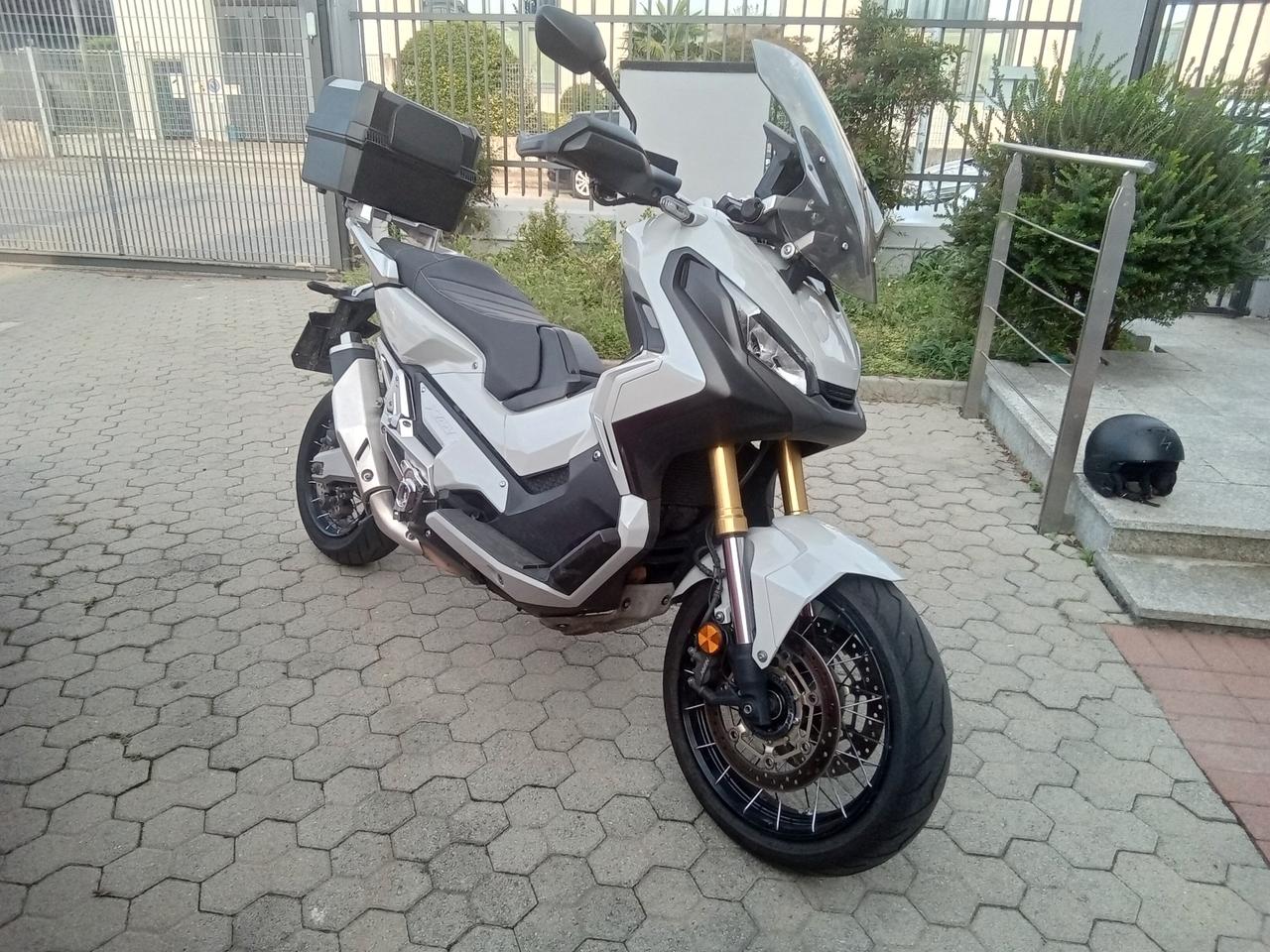 Honda X-ADV 750 Multistrada