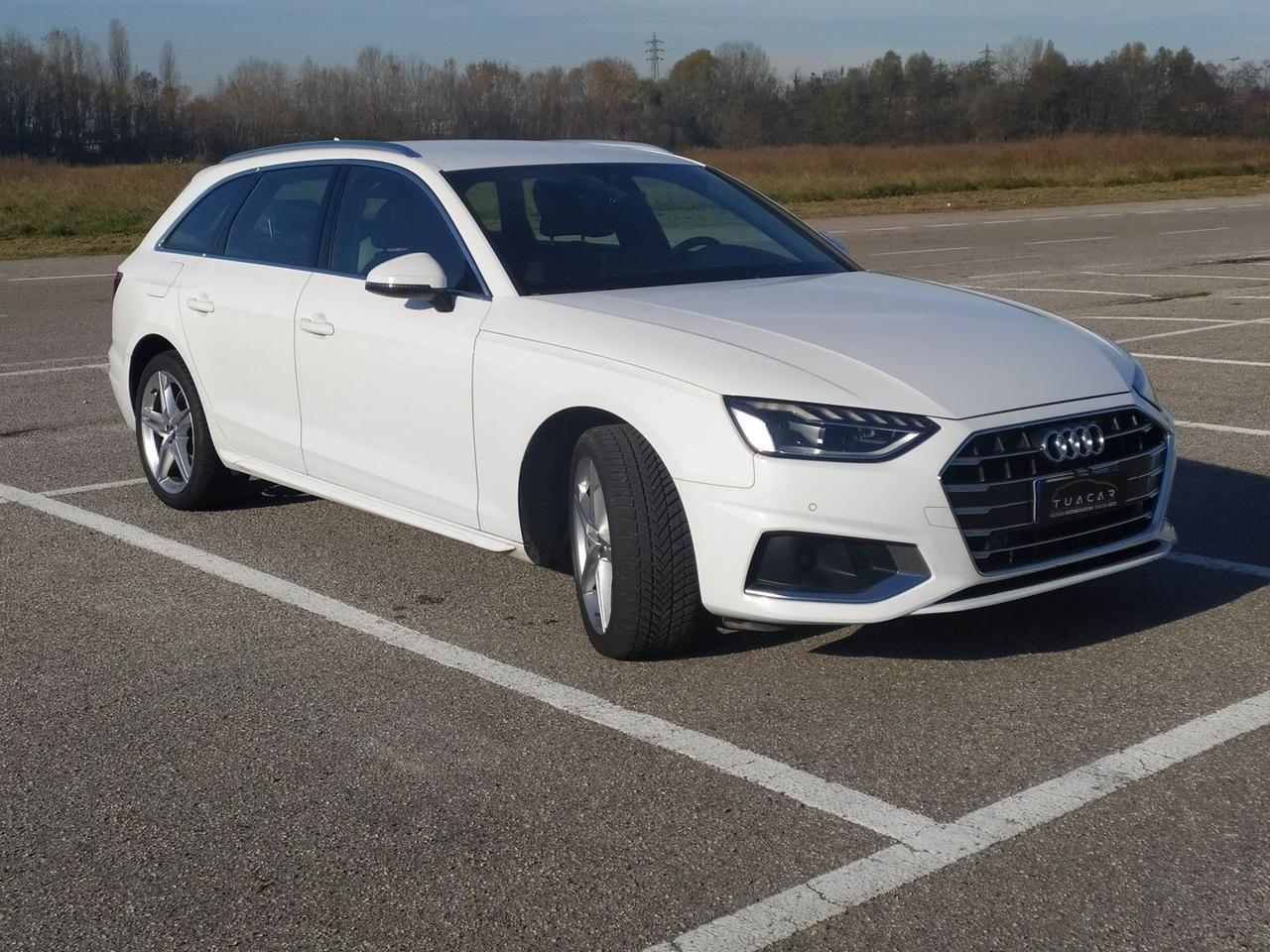 Audi A4 Business Advanced 2.0 35 TDI MHEV #8151