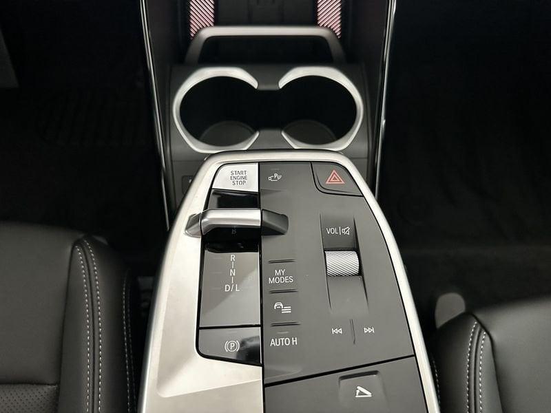BMW X1 U11 sdrive18d X-Line auto