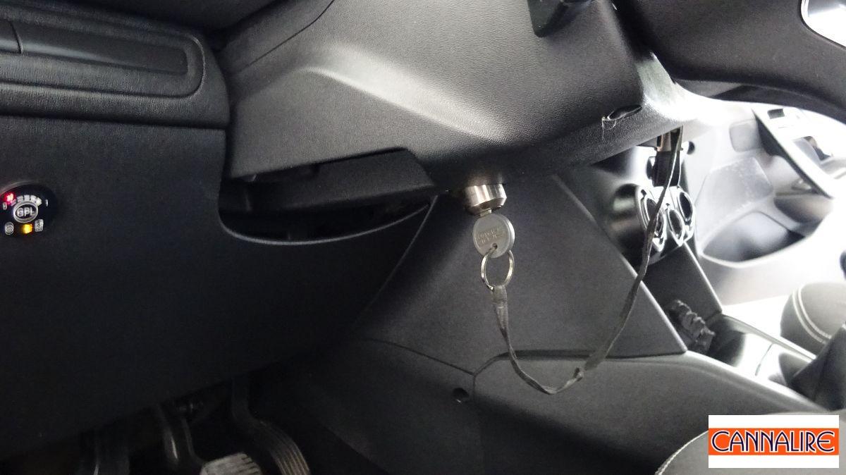 PEUGEOT - 208 - PureTech 82 5p. GPL Active