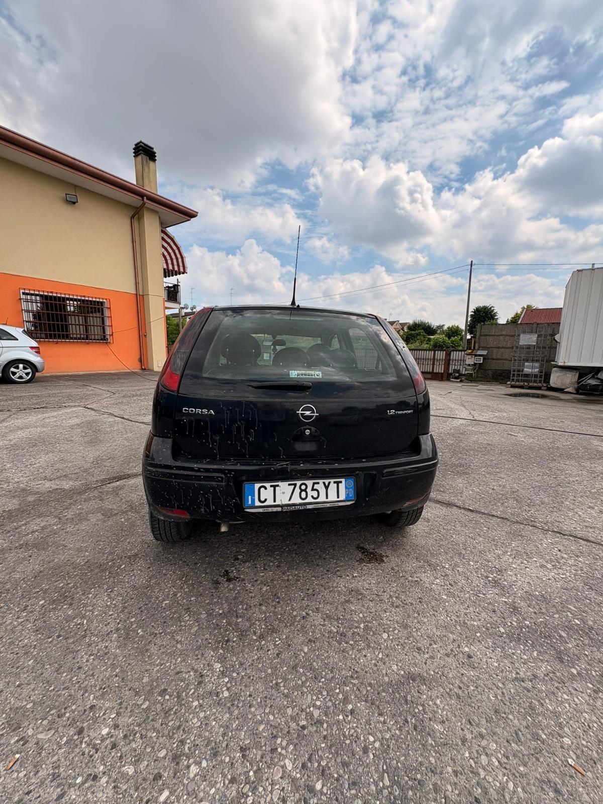 Opel Corsa 1.2i 16V cat 5 porte Cosmo