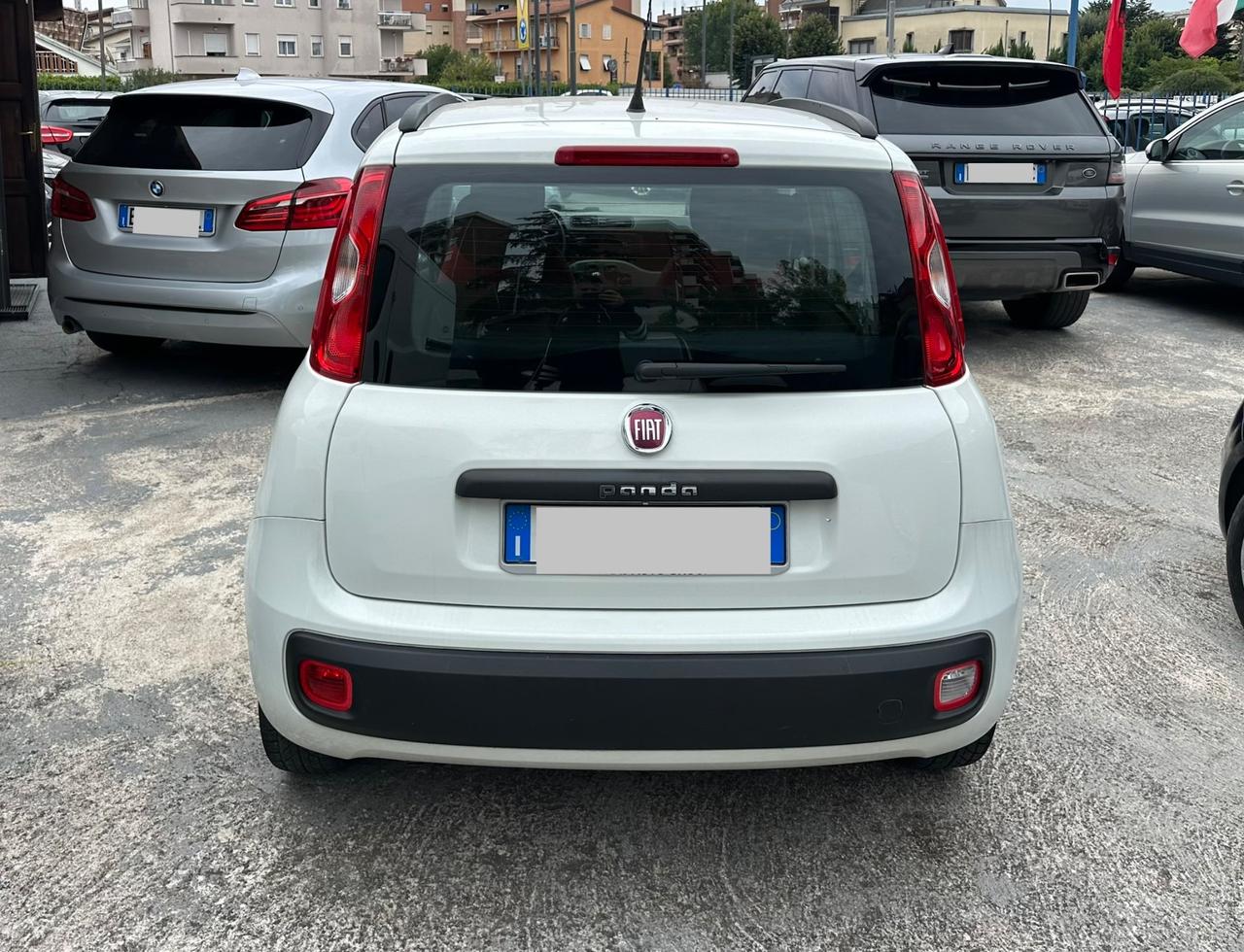 Fiat Panda 1.2 EasyPower Lounge gpl casa madre