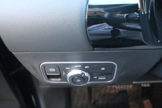 MERCEDES-BENZ B 180 d Automatic Premium