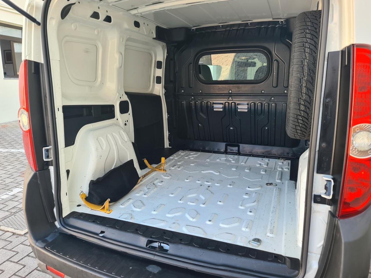 Fiat Doblo Doblò 1.4 T-Jet 16V Natural Power Active
