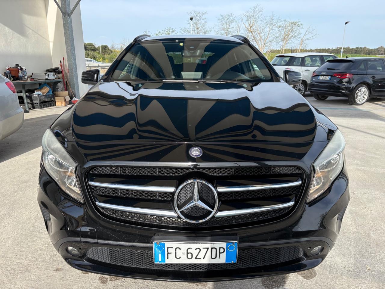 Mercedes-benz GLA 180 d Sport LED INTERNO CERCHI AMG