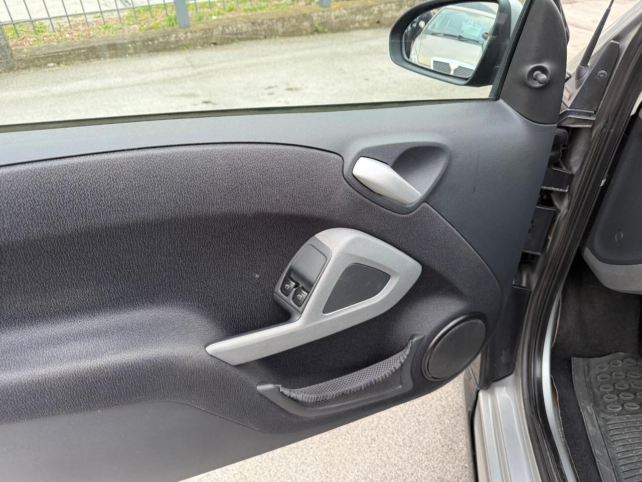 Smart ForTwo 1.0 MHD 70 CV Cabrio Passion