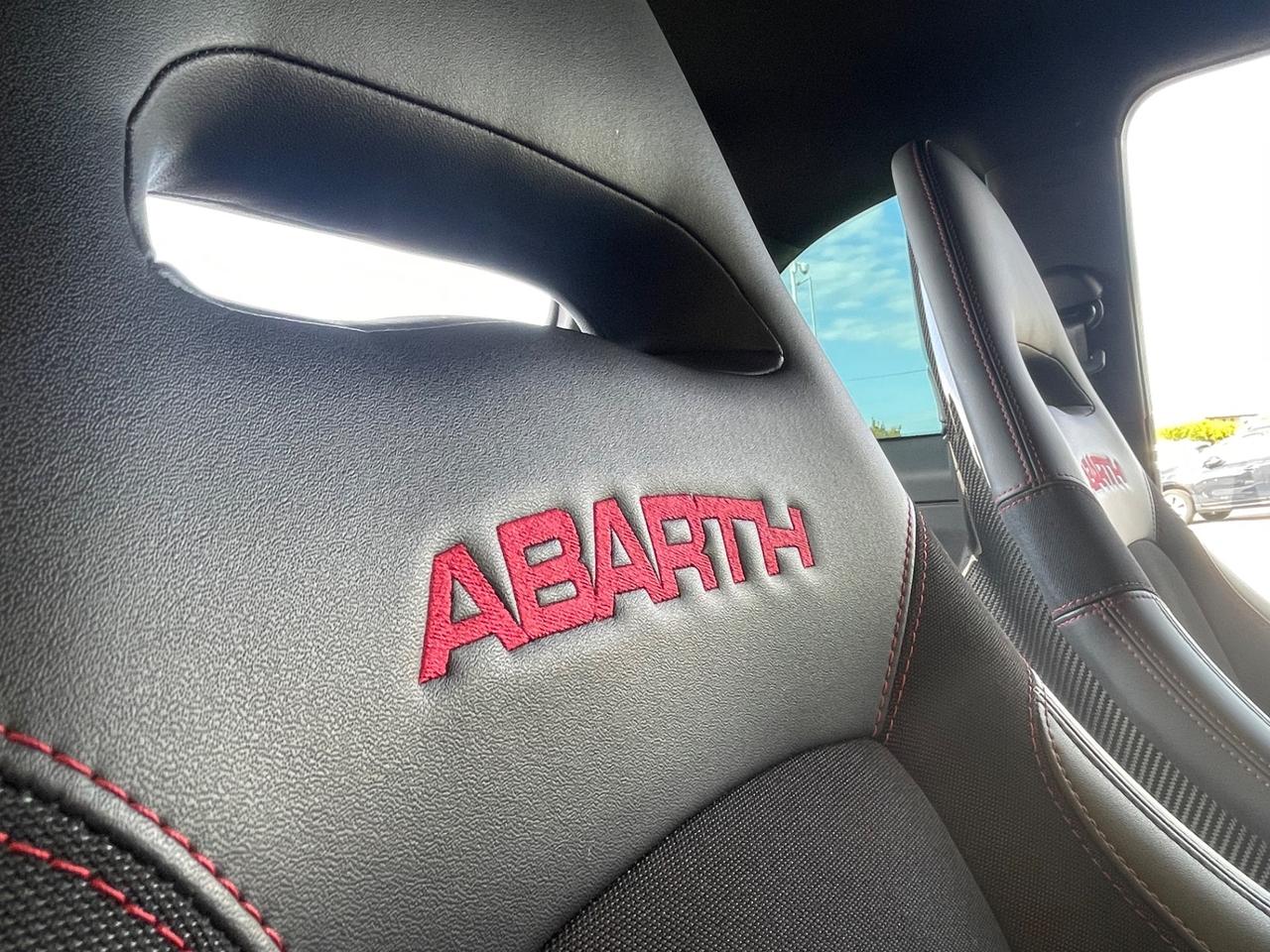 Abarth 595 1.4 Turbo T-Jet 180 CV Esseesse