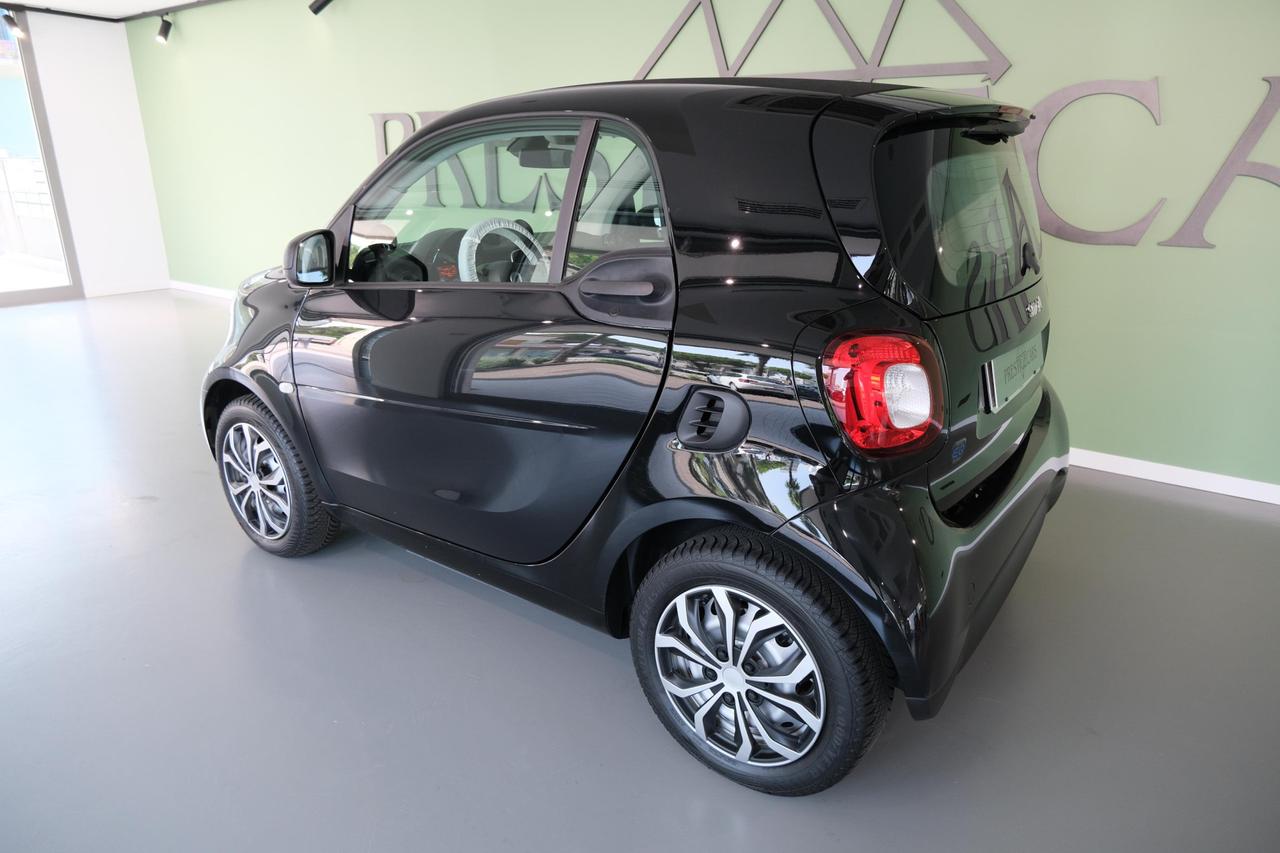 Smart fortwo cabrio Fortwo Cabrio eq Edition One 22kW