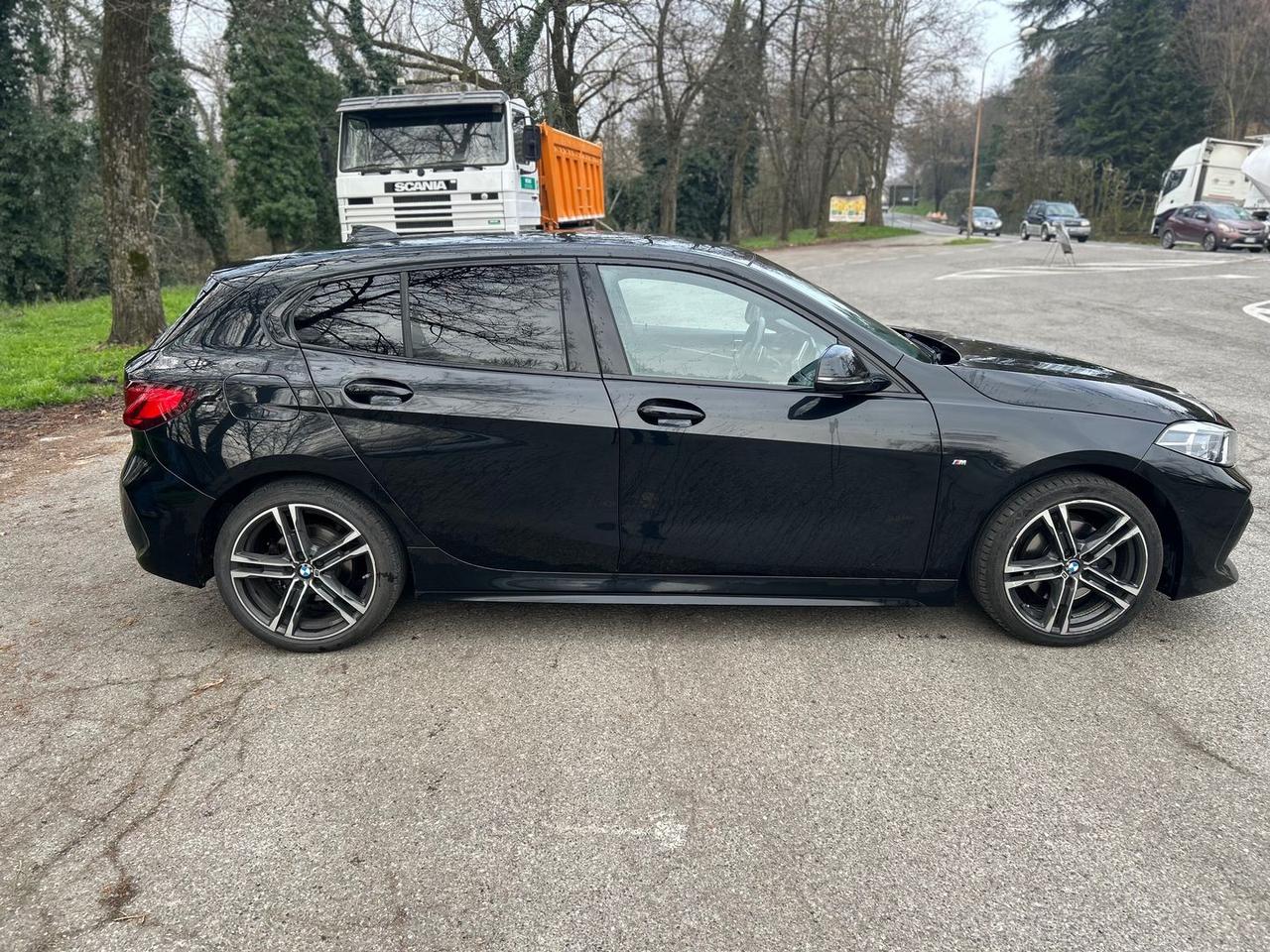 Bmw 118 M Sport 118 d #9871