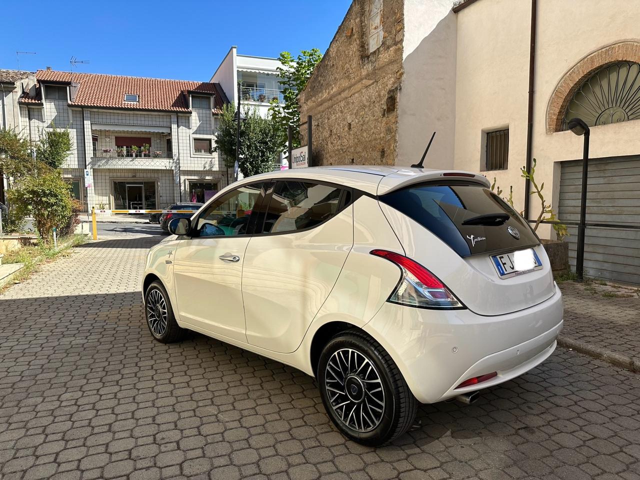 Lancia Ypsilon 1.3 MJT 16V 95 CV 5 porte S&S Mya