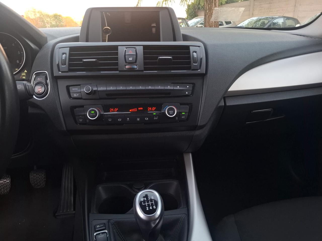 Bmw 114 114d 5p. Unique