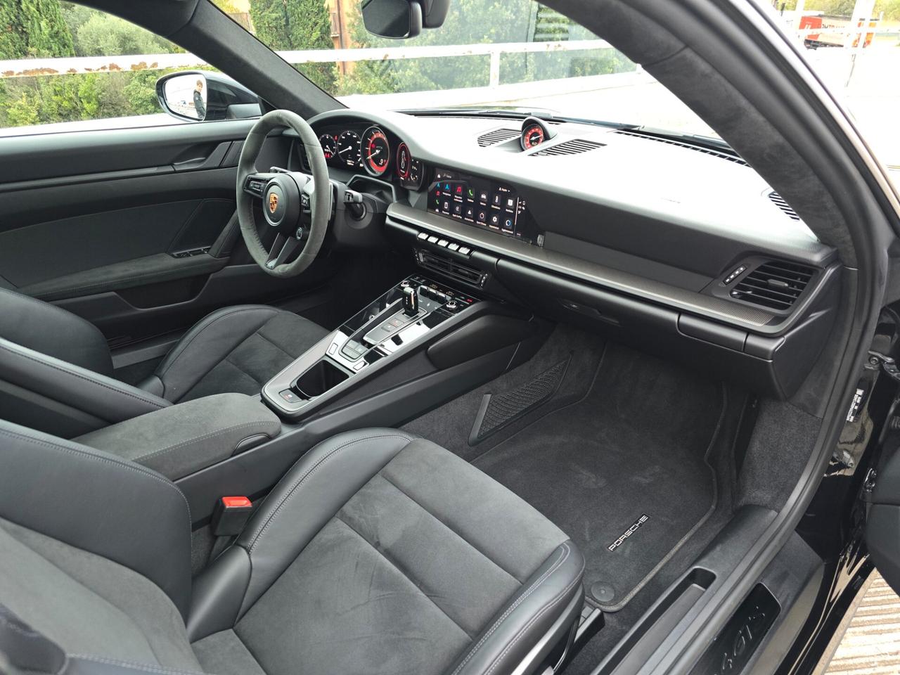 Porsche 992 Carrera 4 GTS Matrix, BOSE, Tetto