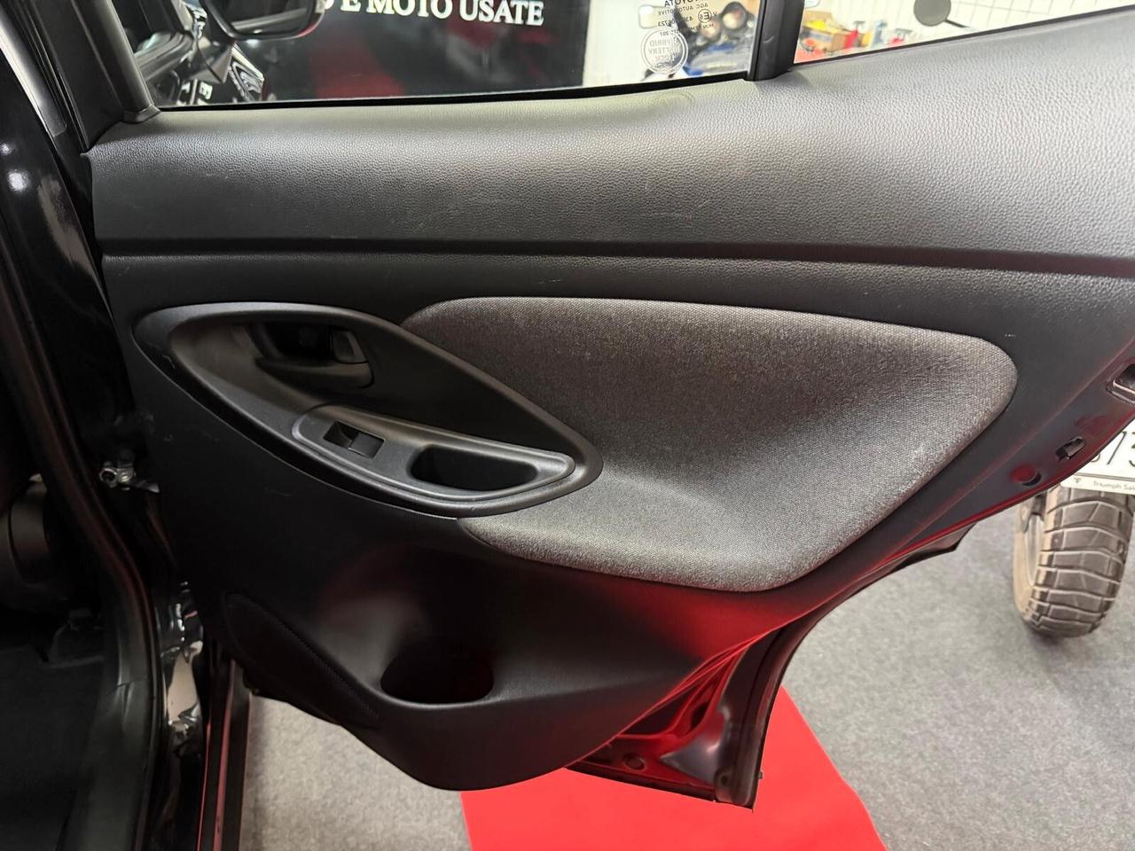 Toyota Yaris Cross 1.5 Hybrid 5p. E-CVT AWD-i Trend