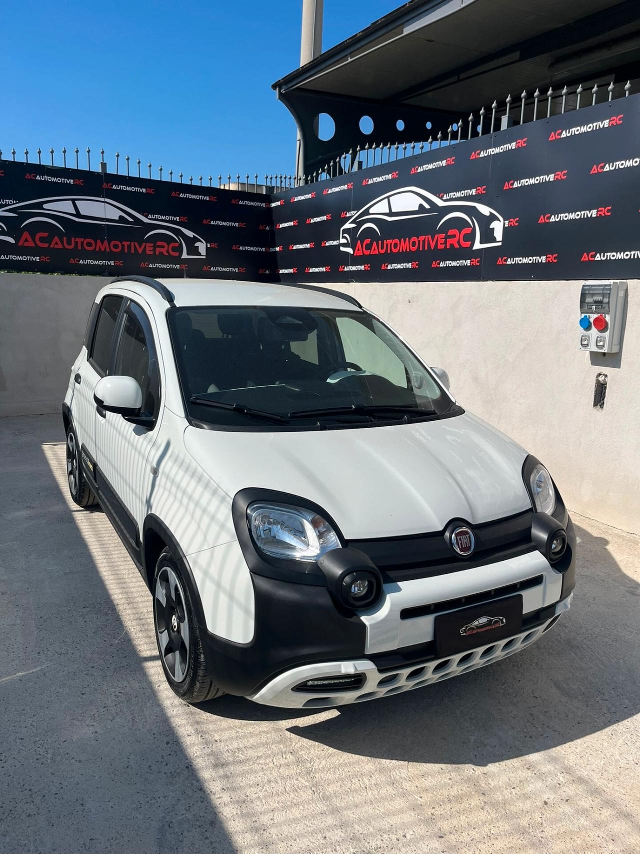 Fiat Panda 1.0 FireFly S&S Hybrid Pandina