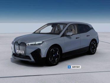 BMW iX xDrive50 Pacchetto Sportivo