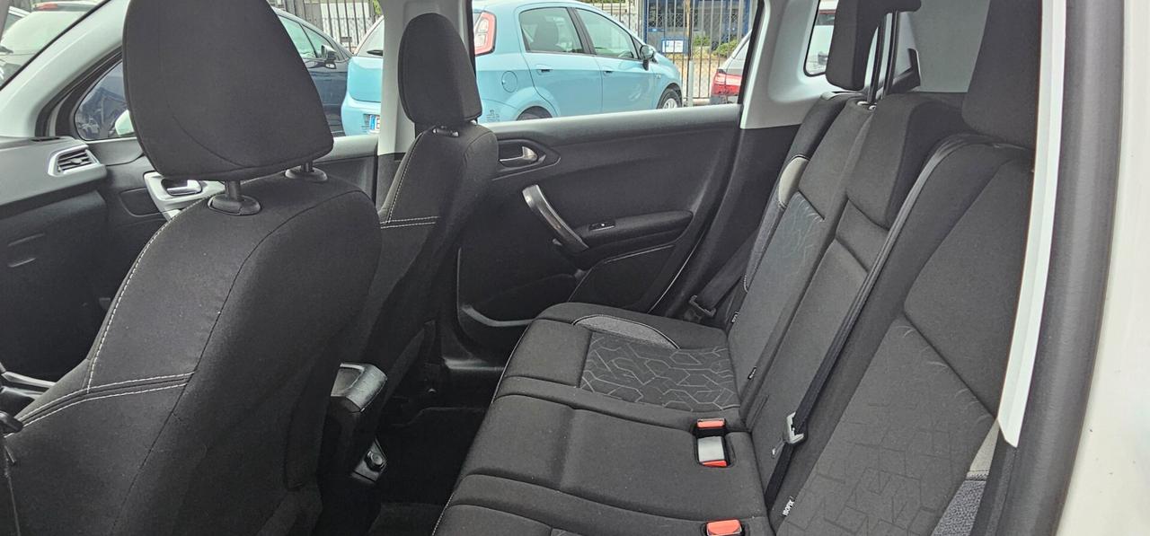 Peugeot 2008 BlueHDi 100 Active
