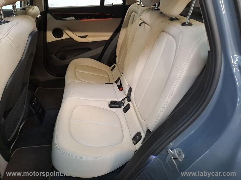 BMW X1 sDrive16d xLine AUTO