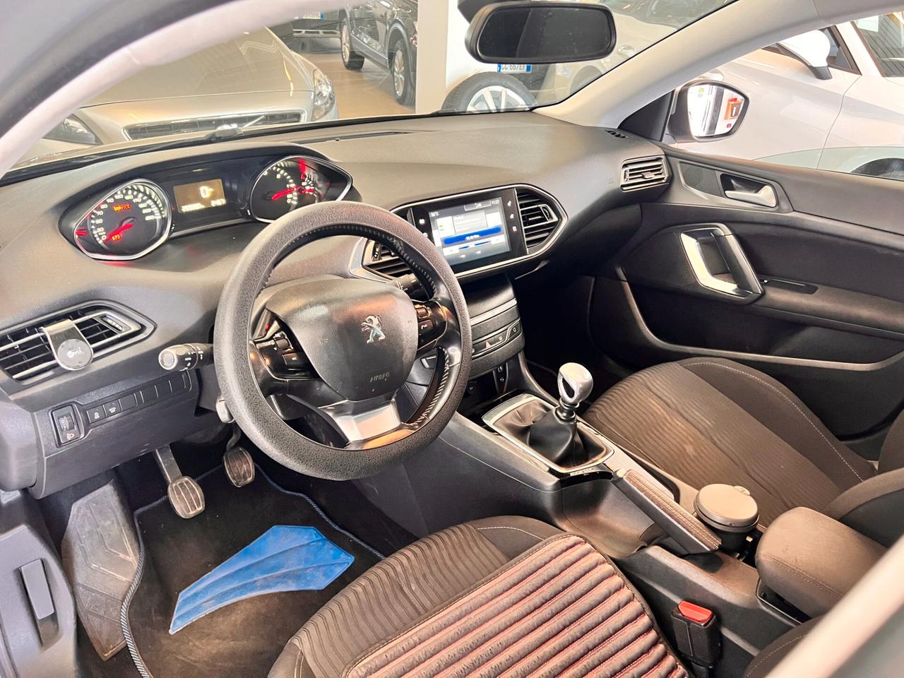 Peugeot 308 BlueHDi 120 S&S Business