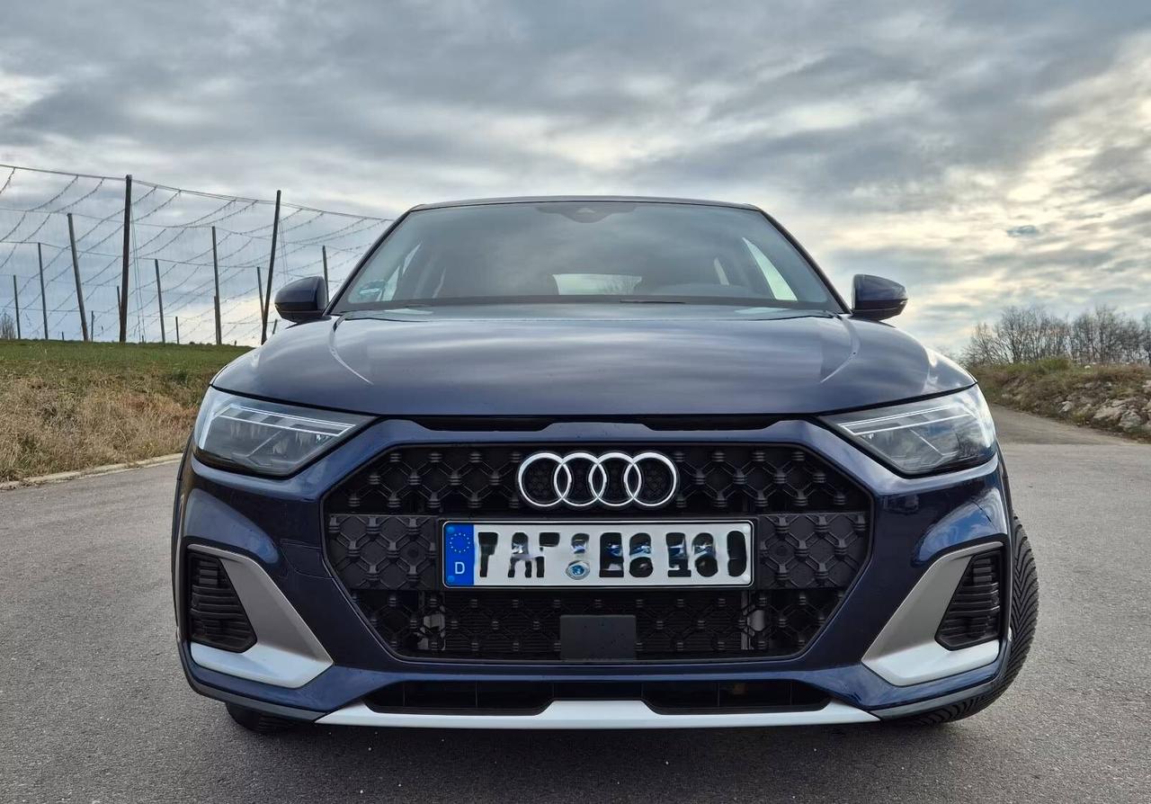 Audi A1 allstreet 30 TFSI Business
