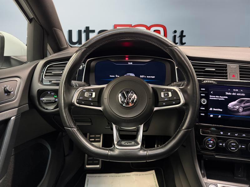 Volkswagen Golf 5 Porte Golf 5p 1.6 tdi Highline 115cv R-Line