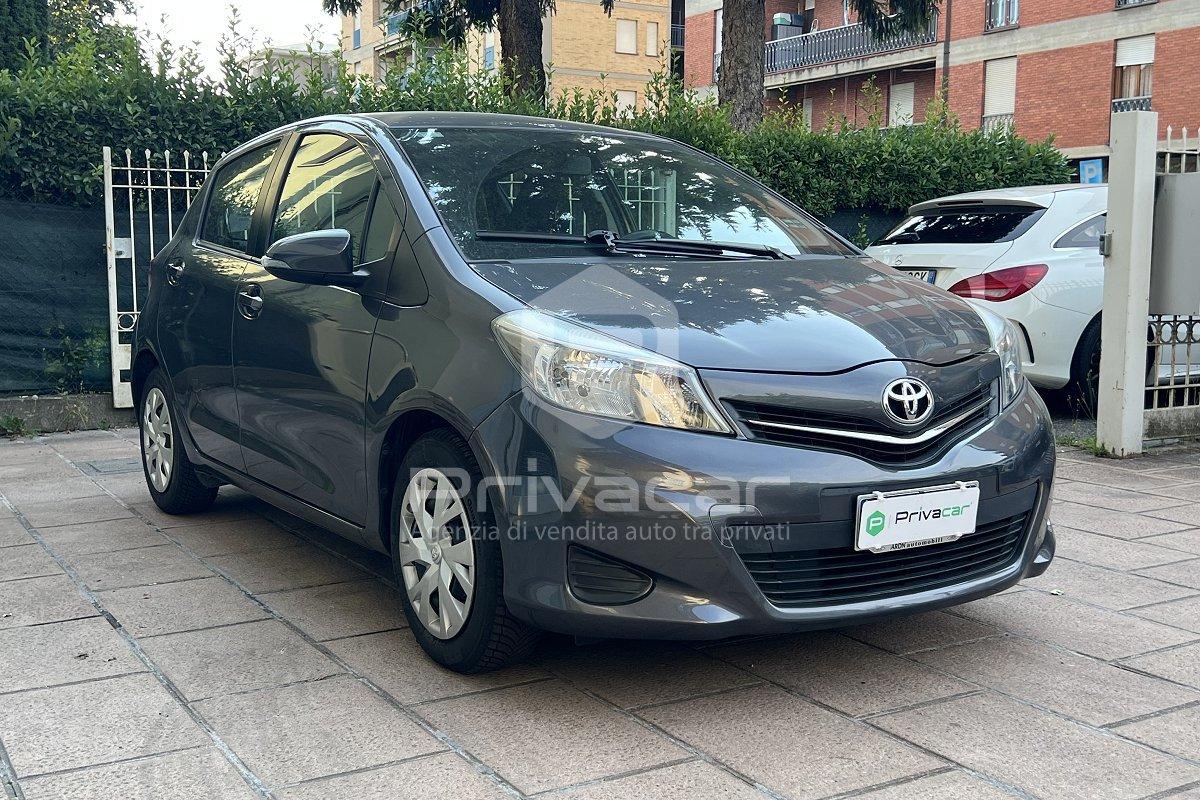 TOYOTA Yaris 1.0 5 porte