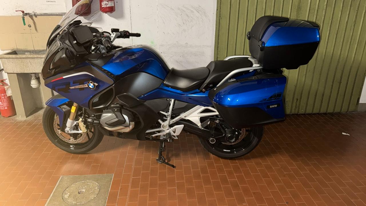Bmw R 1250 RT full optional unico proprietario km 7200
