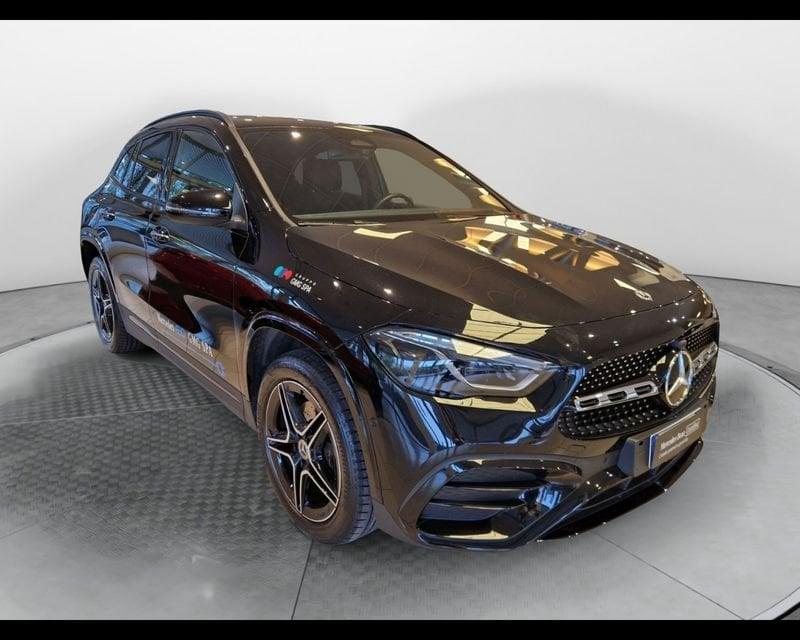 Mercedes-Benz GLA H247 NUOVA 250 e Plug-in hybrid