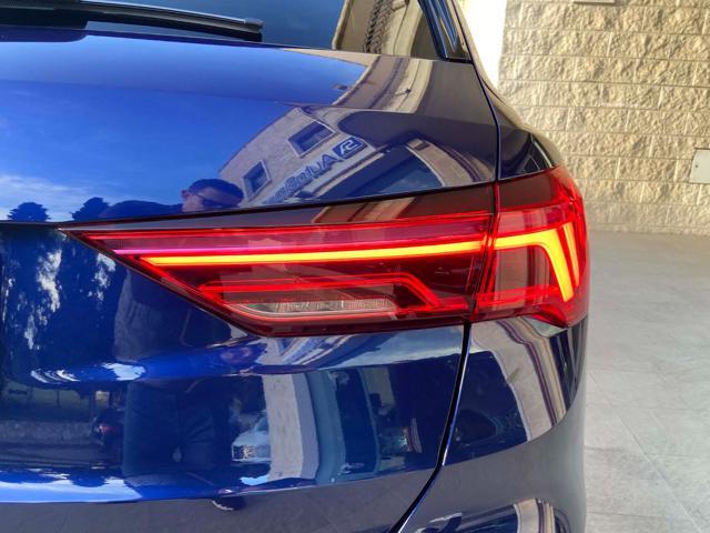 AUDI Q3 35 2.0 TDI S tronic Business Advanced COCKPIT