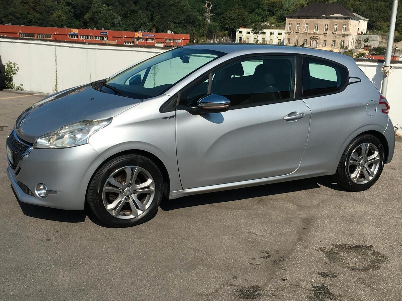 PEUGEOT 208 1.0 Gt-LINE 3p