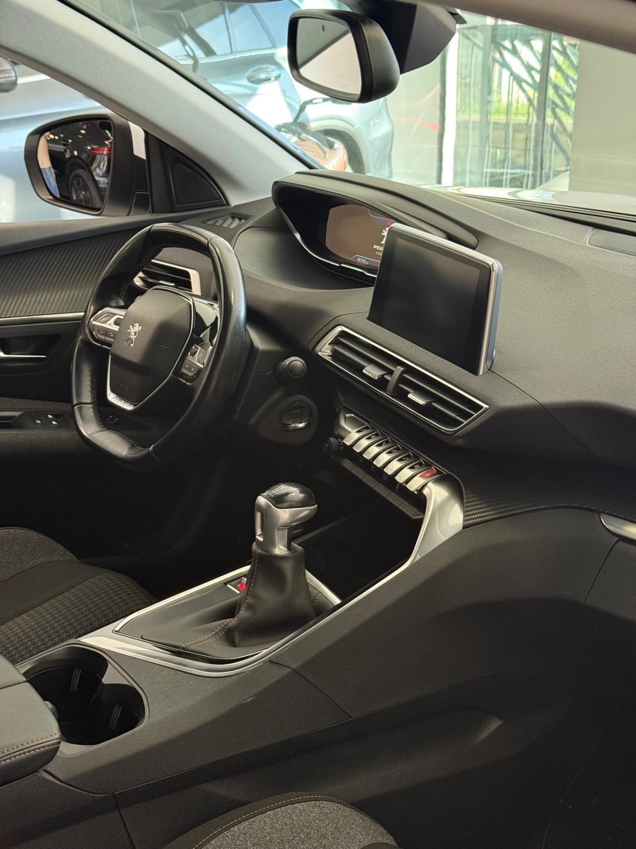 Peugeot 3008 BlueHDi 130 S&S Allure