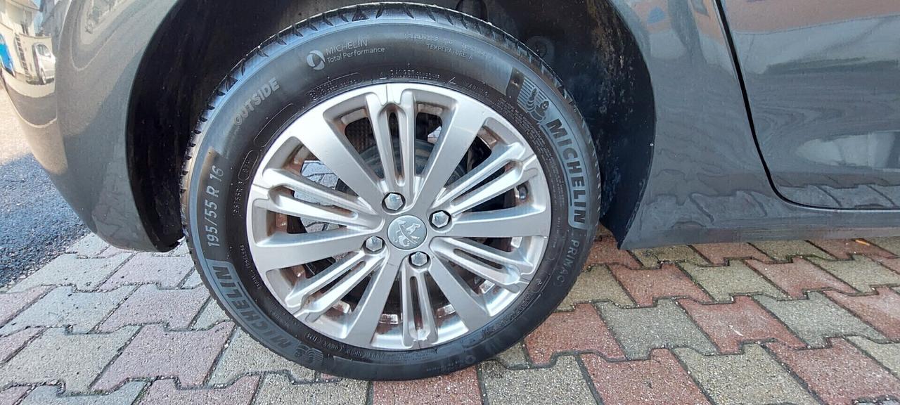 PEUGEOT 208 1,2 GPL DI SERIE 82 CV TELEFONO CRUISE CONTROL LEGA SENSORI OK CERTIFICATA