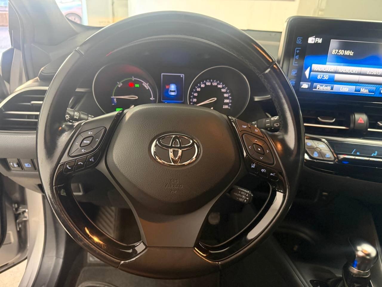 TOYOTA C-HR (2016-2023) C-HR 1.8 Hybrid E-CVT B...