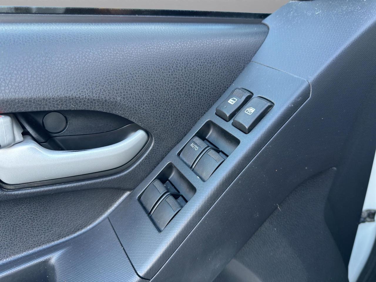 Isuzu D-Max 2.5 td crew Solar 4x4