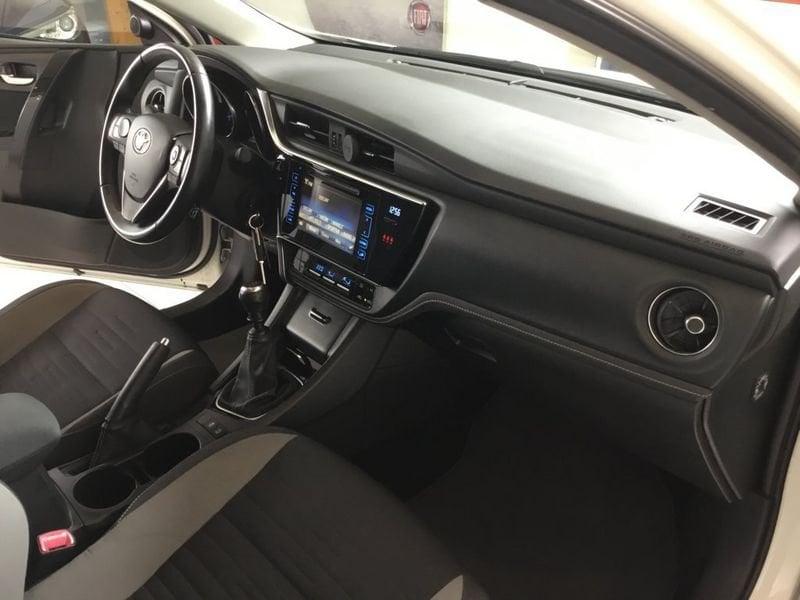 Toyota Auris 1.6 D-4D Active