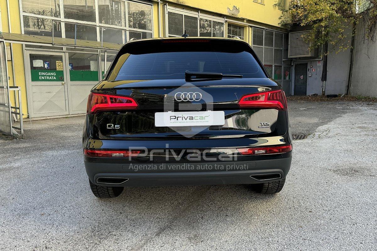 AUDI Q5 2.0 TDI quattro S tronic Business