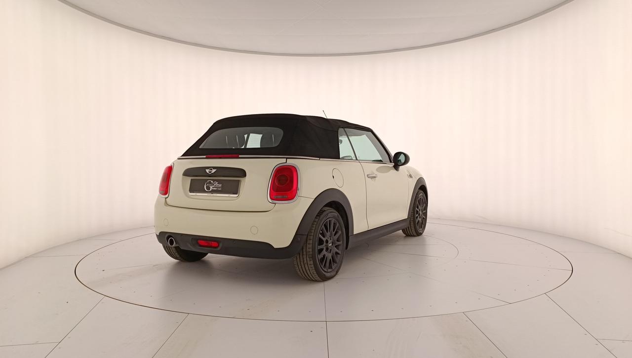 MINI Mini IV F57 2016 Cabrio - Mini Cabrio 1.5 One Boost