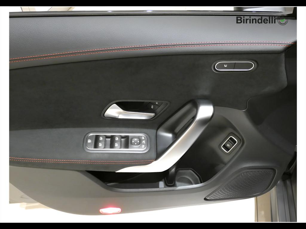 Mercedes-Benz CLA Coupé (C118) - CLA 200 d Automatic AMG Line Advanced Plus