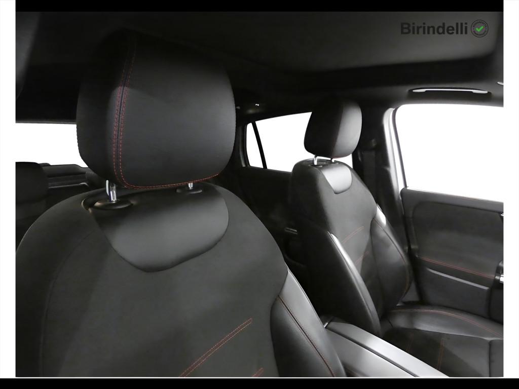 Mercedes-Benz GLA (H247) - GLA 200 d Automatic Premium