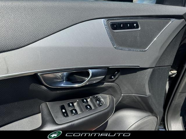VOLVO XC90 D5 AWD Geartronic R-design