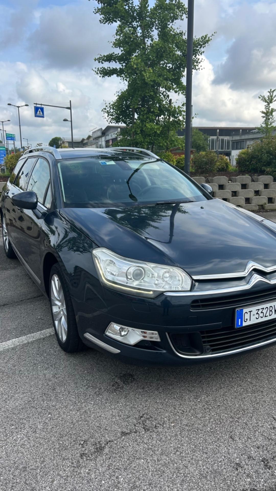 Citroen C5 2.0 HDi 160 aut. Executive Tourer (permuto)