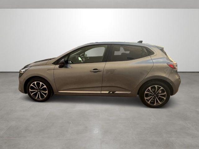 RENAULT Clio TCe 90 CV 5 porte Techno