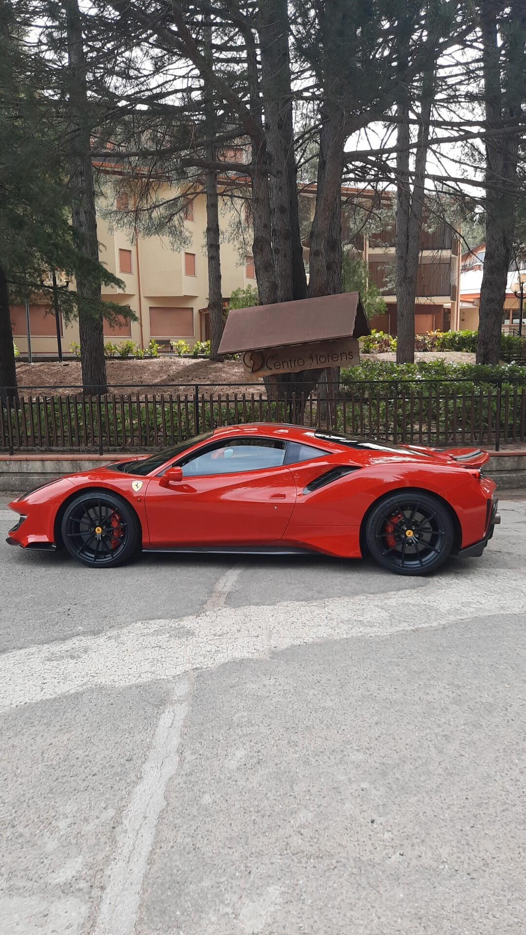 FERRARI 488 PISTA IVA ESPOSTA KM 7500 ANNO 2019