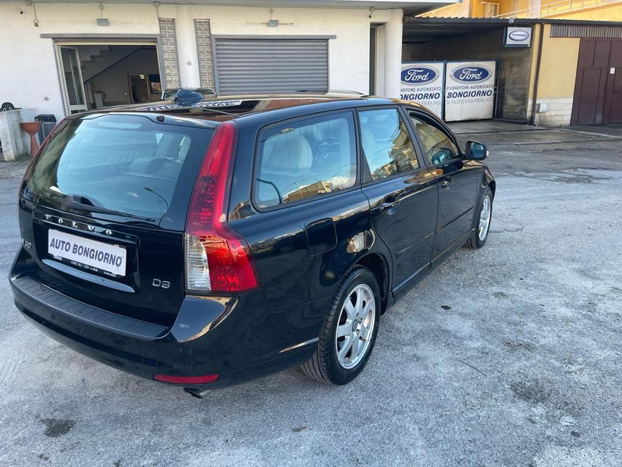 VOLVO V50 D3 POLAR
