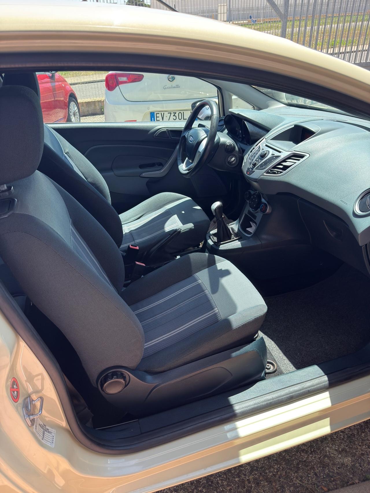 Ford Fiesta 1.4 TDCi 68CV 3 porte my09"