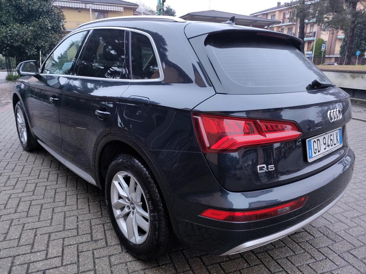 Audi Q5 50 TFSI e quattro S tronic Business Design