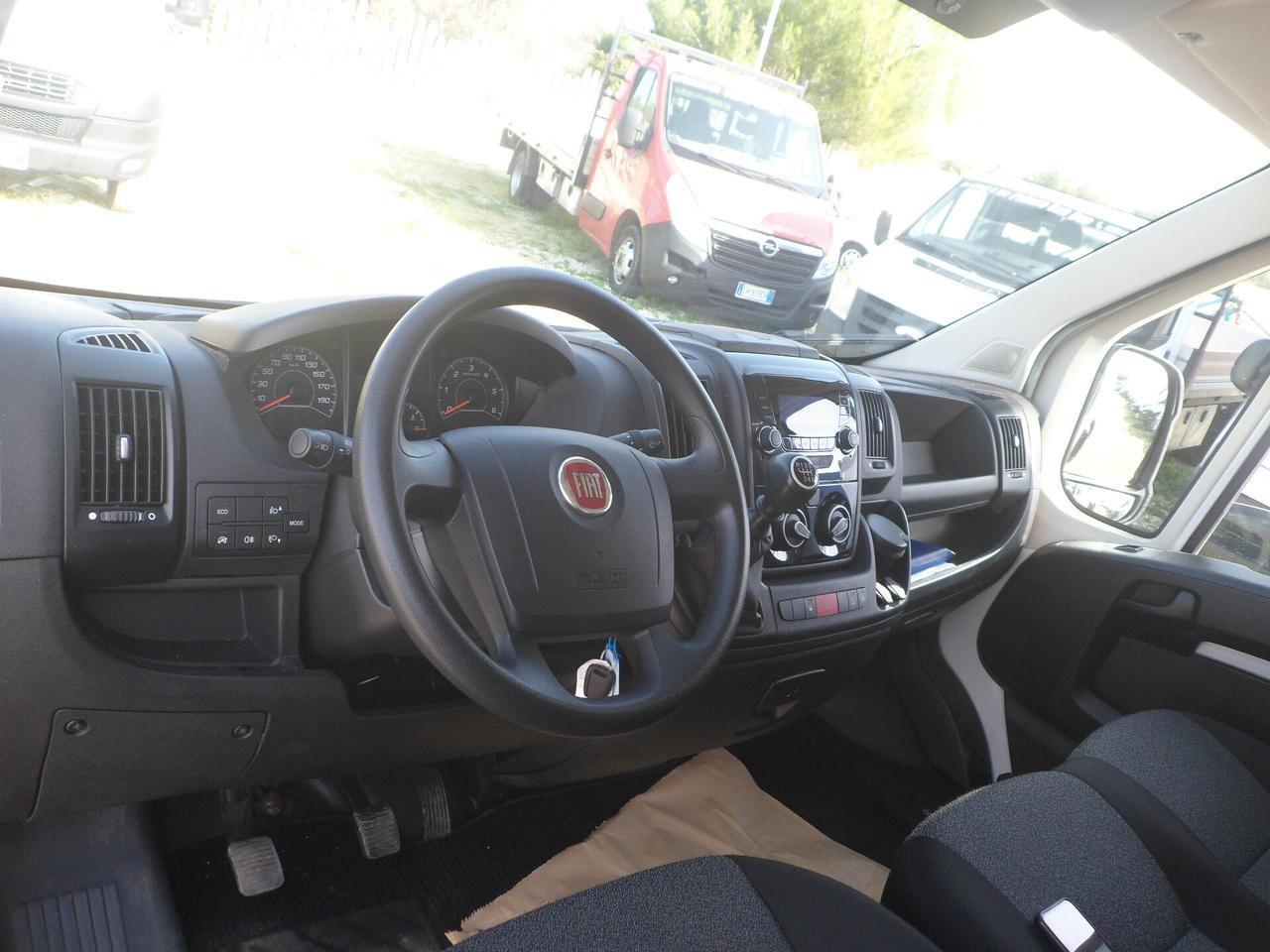 Fiat Ducato furgone lungo