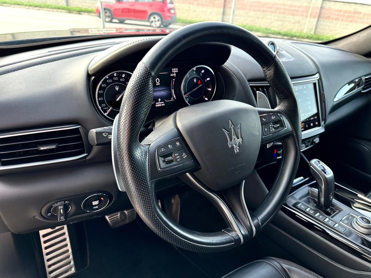 Maserati Levante V6 350 CV AWD Modena
